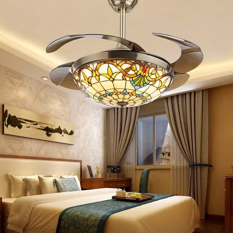 Plafondventilator met LED-verlichting en afstandsbediening, Art Nouveau Kroonluchter, Wit/Zilver, Diameter: 107 cm