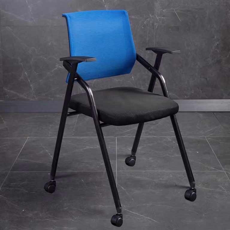 Blauwe ergonomische conferentiestoel met armleuningen en stapelbaar ontwerp, B/D/H: 49 x 57 x 86 cm