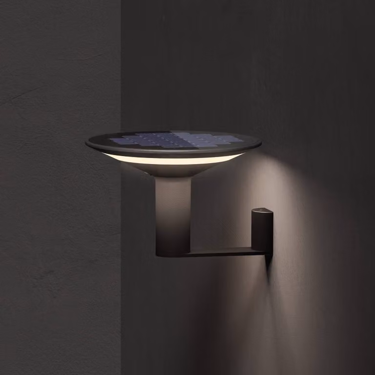 KLEWE Keope LED wandlamp voor buiten, zwart, aluminium, Ø 21 cm, IP65, solar