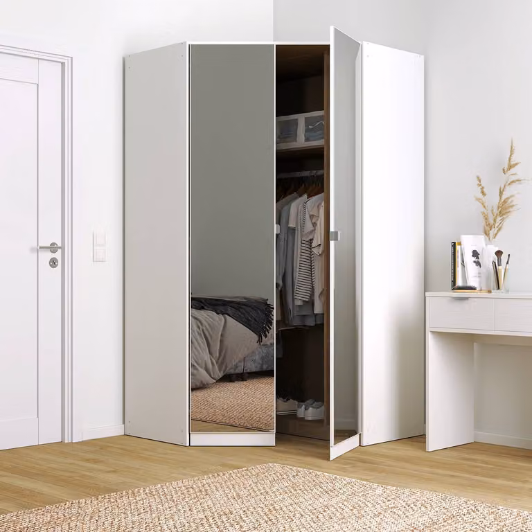 home24 Hoekkast II wit/alpinewit, moderne vrijstaande hoekkast met glazen deuren en mat afwerking, Hoogte: 210 cm