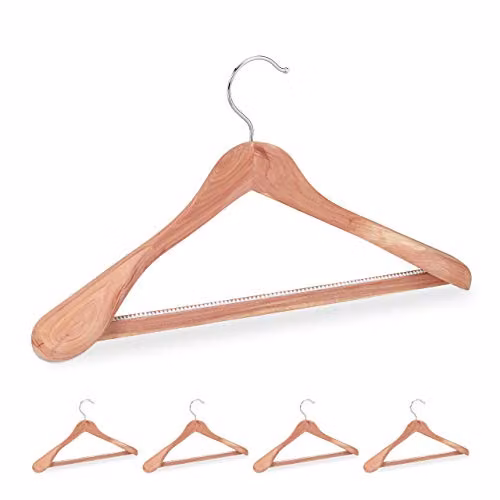 Relaxdays 6 houten kledinghangers met draaibare haak en antislip, beige, zilver, breedte: 45 cm