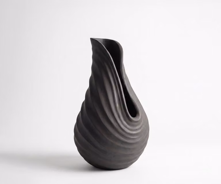 Delife Vaas Helixa Aluminium Basalt Gegoten B17 x D18 x H31 cm
