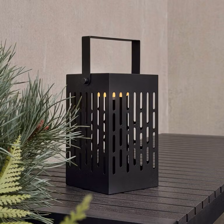 Dyberg Larsen Luma LED lantaarn, zwart, modern, solar buitenverlichting, IP44, dimbaar
