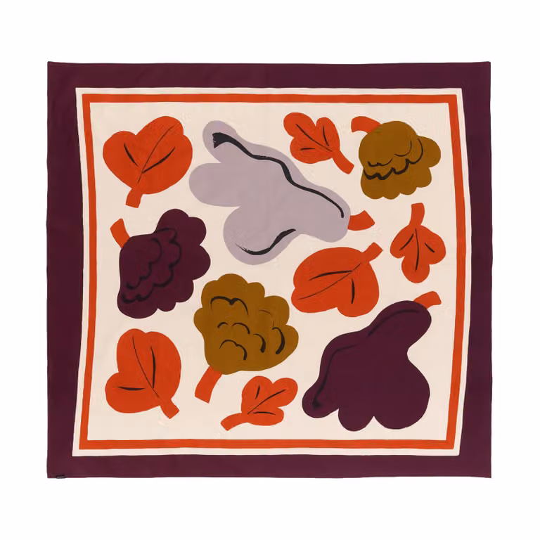 Marimekko Kukasta Kukkaan tafelkleed Hay-plum-bronze-terracotta 140 x 140 cm