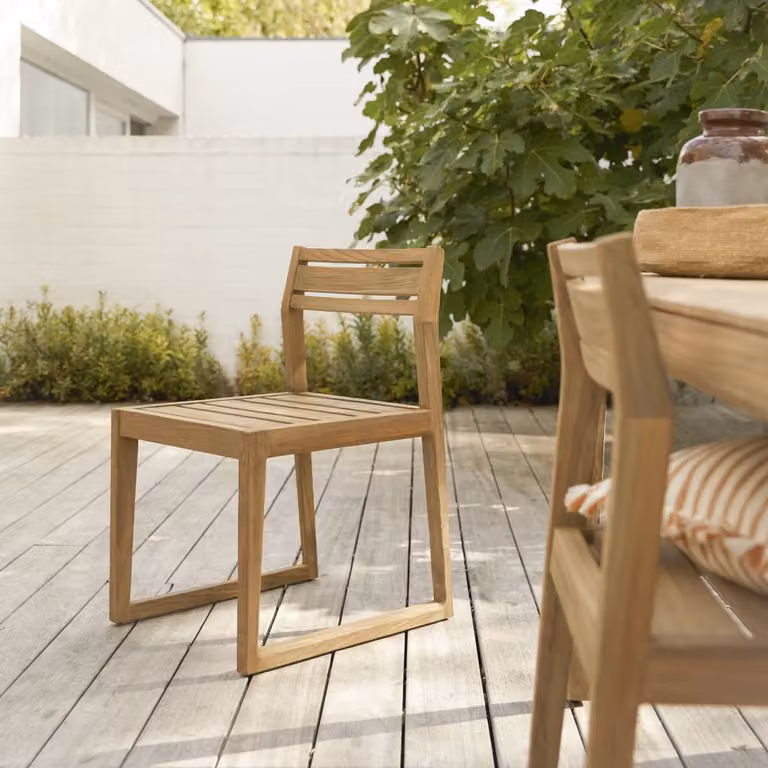 Tikamoon Vasco Tuinstoel van gerecycled massief teak - Bruin