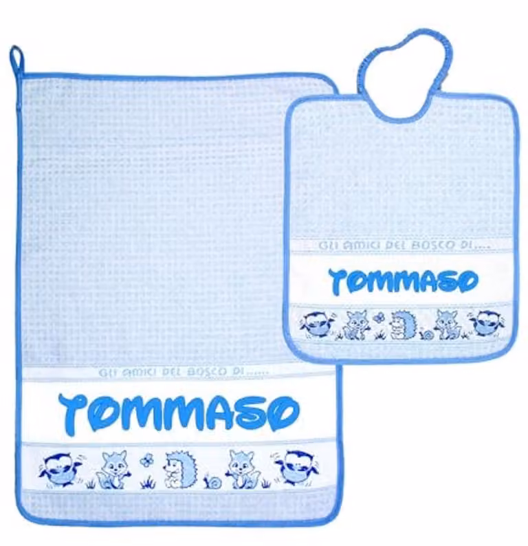 Set voor kleuterschool met personaliseerbare badstoffen slabbetjes en handdoek
