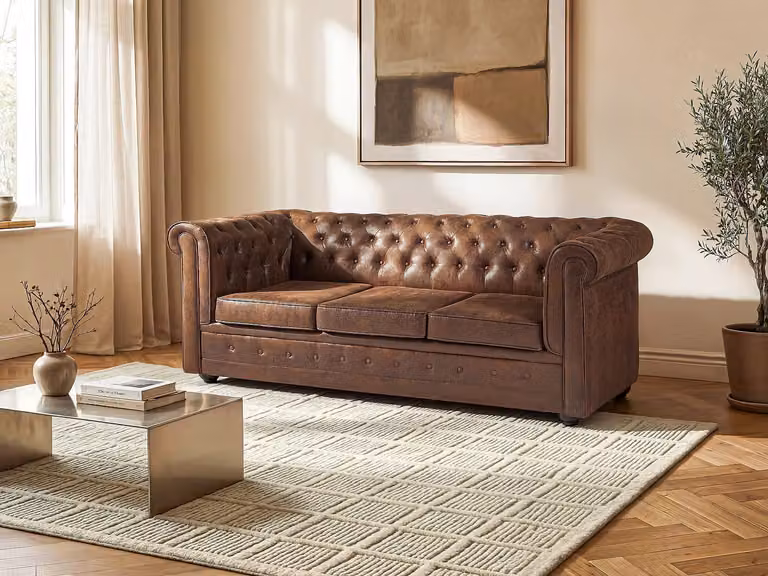 Chesterfield driezitsslaapbank met verouderd leereffect in bruin met afneembare hoezen