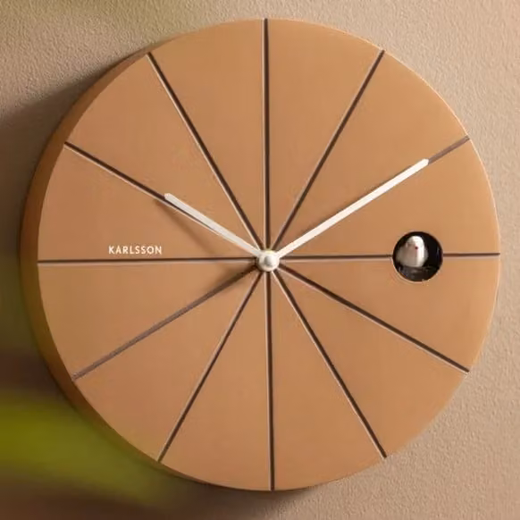 Karlsson Wandklok Modern Rond Quartz Analoog Bruin