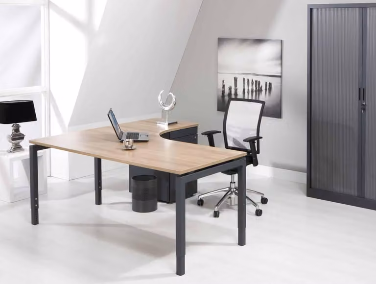 ABC Kantoormeubelen Hoogte verstelbaar wingbureau Kubus met linker wingzijde, Logan eiken en Zwart (RAL9005), Breedte: 180 cm, Diepte: 120 cm