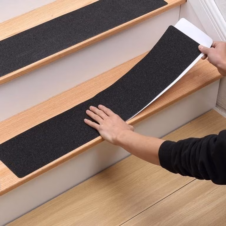 Set van 8 zwarte antisliptraptredenstrips - voorgesneden - korrel 80