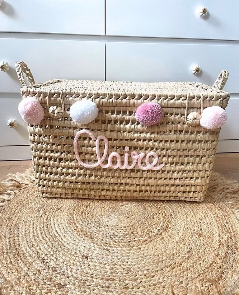 Gepersonaliseerde rieten speelgoedmand met pompon van Little G, 60 cm