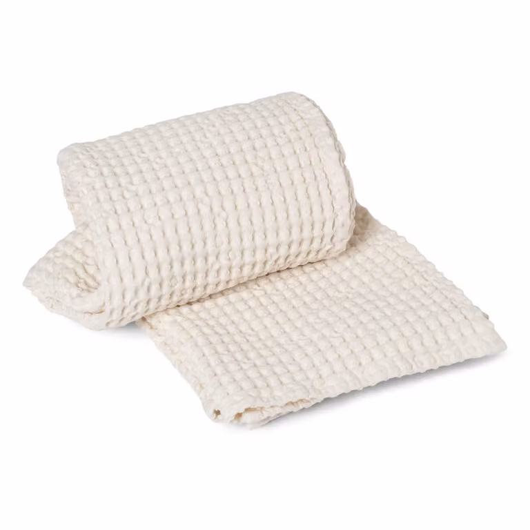 Ferm Living Handdoek van biologisch katoen wit 70 x 140 cm