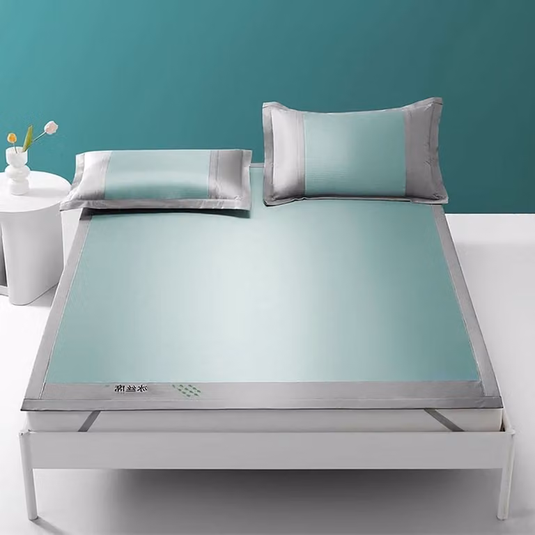 Koelmatras Topper voor Zomercomfort met Verbeterde Luchtstroom en Opvouwbaar Ontwerp