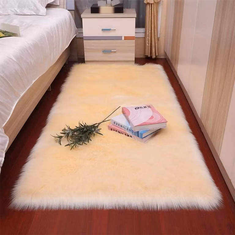 Zacht beige vloerkleed met hoge pluche voor jouw woonkamer, 60 x 90 cm