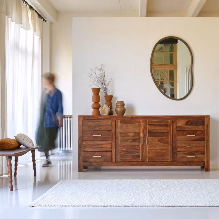 Tikamoon Mezzo Buffetkast van massief sheeshamhout - Bruin - 205 cm